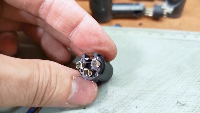 XLR Cable Build смотреть онлайн