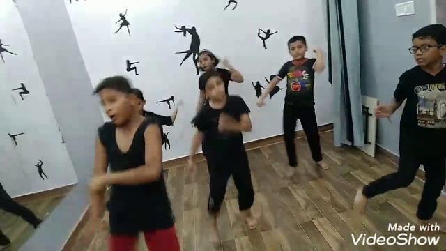 Pikachu Song | Basic Dance Steps | Easy Dance Steps For beginners смотреть онлайн