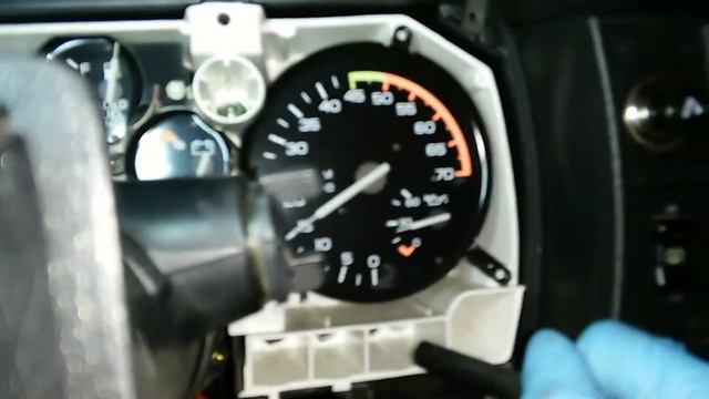 1989 Camaro RS Instrument Cluster Bulb Replacement смотреть онлайн