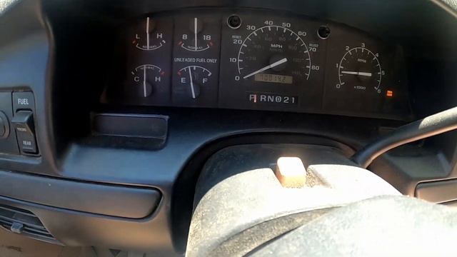 OBS Ford Radiator Support Replacement (Part 2) Installation. 1993 Bronco смотреть онлайн
