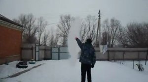 вода замерзает на морозе смотреть до конца.wmv
