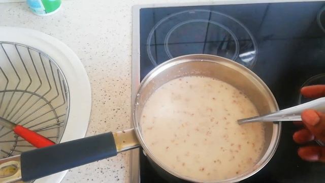 What our half Russian kids eat for breakfast and how to make Russian buckwheat kasha (porridge) смотреть онлайн