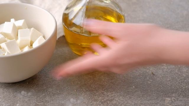 Салат из Cвеклы с Фетой и Кедровыми Орешками в пряных травах смотреть онлайн