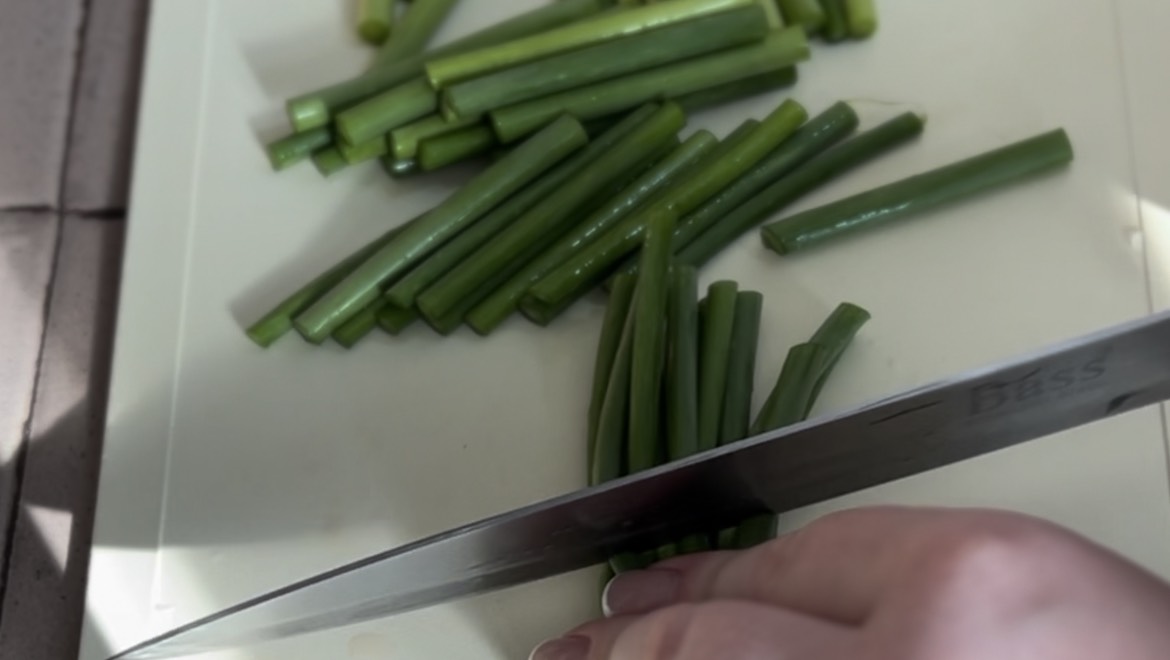 Стрелки чеснока могут быть мягкими 😉👌🏼