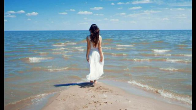 Я готов целовать песок, по которому ты ходила... смотреть онлайн