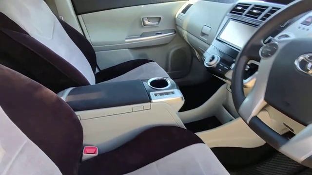 Toyota Prius Alpha 2011 смотреть онлайн
