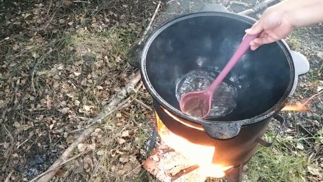 КАЗАН - КЕБАБ СО СВИНИНОЙ В КАЗАНЕ НА КОСТРЕ _ ВКУСНО И ПРОСТО смотреть онлайн