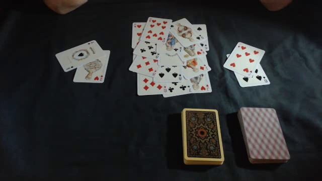 Онлайн гадание ЕСТЬ ЛИ НА НЕМ ПОРЧА ИЛИ ПРИВОРОТ смотреть онлайн