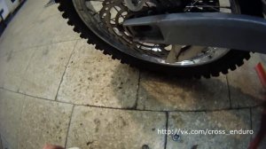 Motoland XR 250 - прокачка задних тормозов