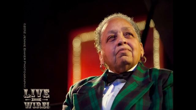 Thomas Lauderdale and Kathleen Saadat Interview on Live Wire Radio #178 [audio clip] смотреть онлайн
