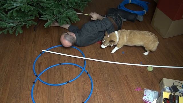 Christmas Tree Stand Collar, DIY from PEX Pipe. Декор под ёлку из трубы PEX. смотреть онлайн