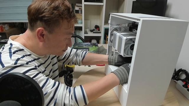 3RSYS R120 화이트 주문고객에게 설득당한 사양 별로 추천하고 싶지는 않습니다. 처음조립하는 케이스라서 방송을 켰습니다. смотреть онлайн