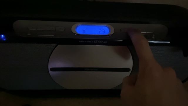 Демонстрация работы КОЛОНКИ (музыкального центра) Phillips смотреть онлайн