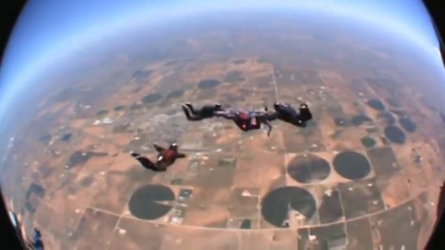SCR Load with wing suit fly by!! Skydive Westex!! смотреть онлайн