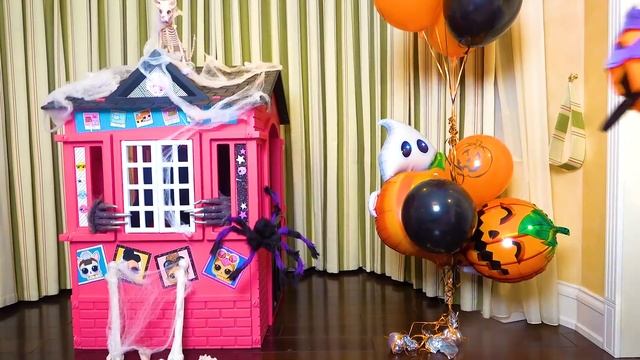 Halloween Trick or Treat Candy Haul with FIVE kids and Dad смотреть онлайн