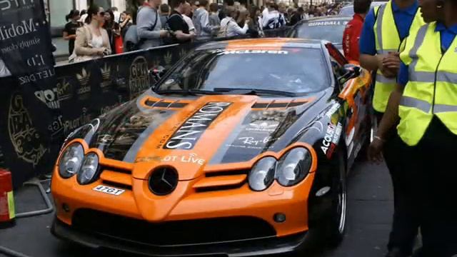 Mercedes SLR & CLK GTR смотреть онлайн