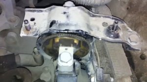 Стук опоры кпп vw polo sedan