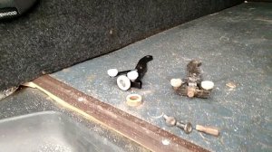 Замена ролика сдвижной двери на VW T5