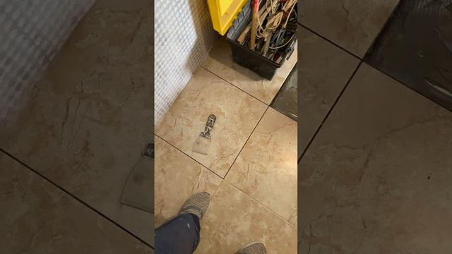 Забухтела плитка, внимание теплый пол. смотреть онлайн