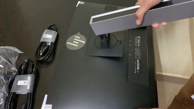 HP EliteDisplay E243 | UNBOXING & INSTALLATION | Full HD resolution смотреть онлайн