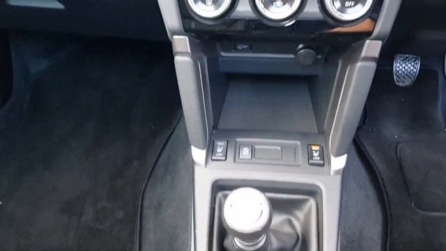 Subaru Forester Premium Manual Blue at KT Green смотреть онлайн