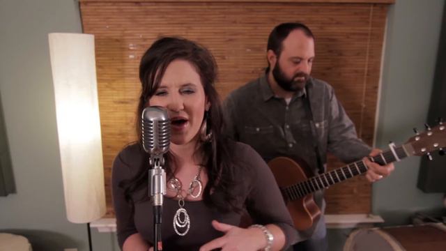 Lexi Larsen- You Can Leave (Acoustic Version) смотреть онлайн