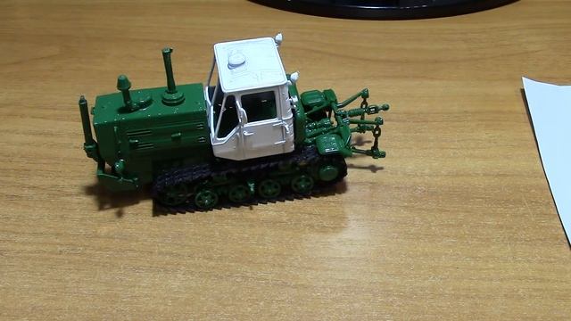 Сборка модели трактора Т 150Д AVD models смотреть онлайн