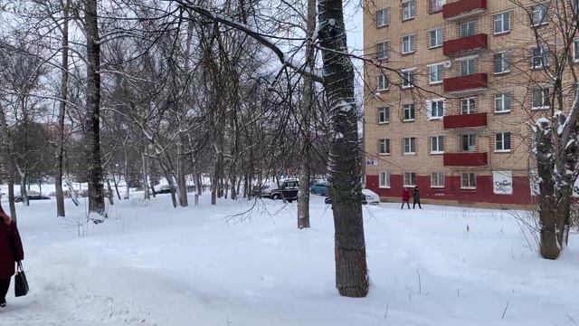 МО, г. Можайск, ул. Мира, д. 2А. Видео у входа. смотреть онлайн