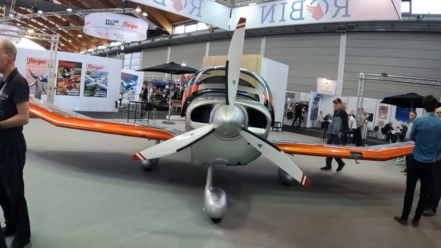 Самолеты на Friedrichshafen Aero 2022. смотреть онлайн