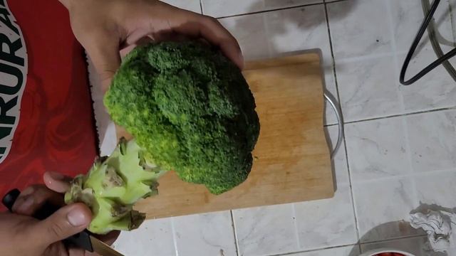 Explaining a Recipe in simple present and present continuous. смотреть онлайн