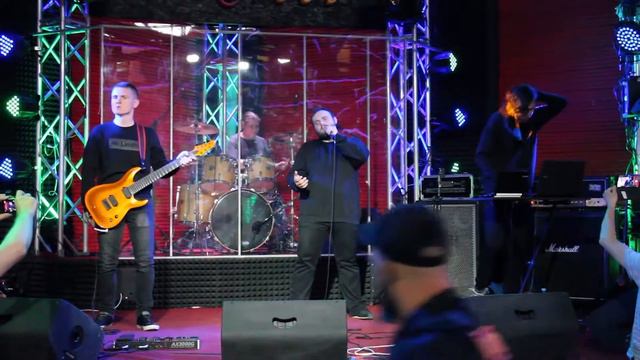 MOLTANO - Вместо Тысячи Слов (фрагмент) [Live in Moscow] смотреть онлайн