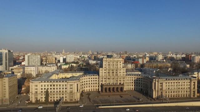Москва. МГТУ им Баумана. Вид с квадрокоптера. смотреть онлайн