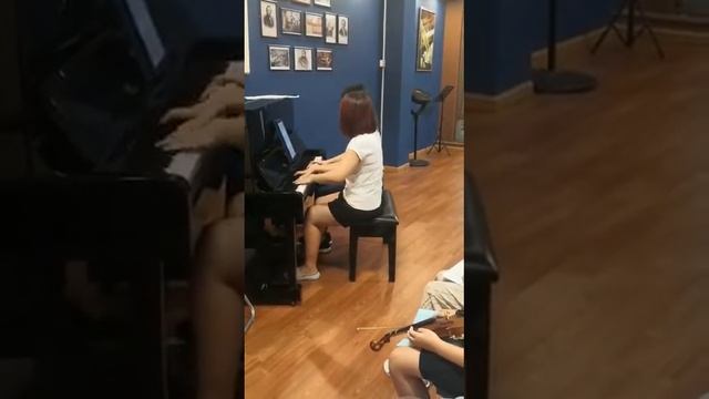 Brahms Hungarian Dance No. 5 Piano Duet смотреть онлайн