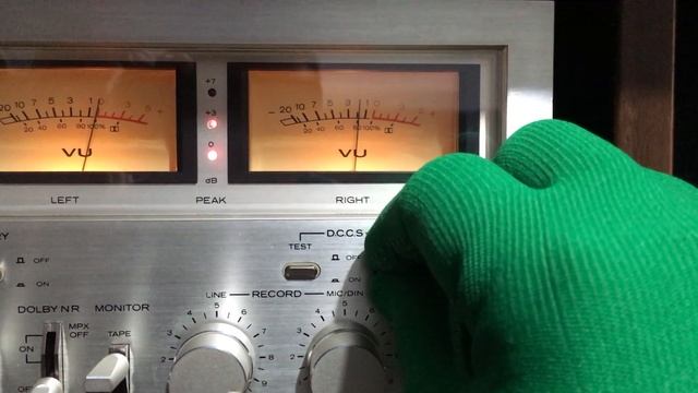 Кассетная дека Hitachi D 980