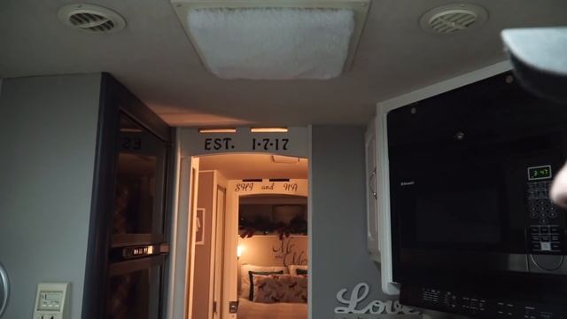 How to WINTER in YOUR RV!! HOW We SURVIVE MAINE WINTERS! смотреть онлайн