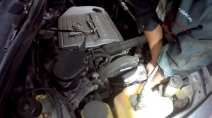 Когда мерцают фары и весь свет в салоне ищем причину