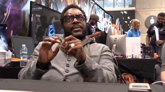 Chad Coleman Interview - 2016 New York Comic Con смотреть онлайн