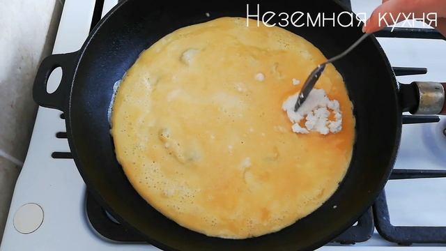 Сладкая "пицца" с малиной и творогом. Нежная основа и сверху ягоды. Необычный завтрак на двоих. смотреть онлайн