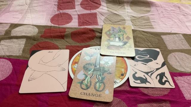 Crafting a Character with Oracle Cards - Story 1 смотреть онлайн