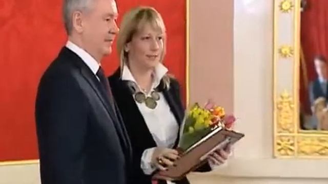 Вручение благодарности мэра г. Москвы генеральному директору ООО "Премиум Телеком" смотреть онлайн
