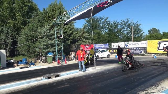 125cc vs 1000cc (you don't expect this) смотреть онлайн