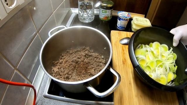 ФРАНЦУЗСКИЙ СЫРНЫЙ СУП С ЛУКОМ ПОРЕЙ смотреть онлайн