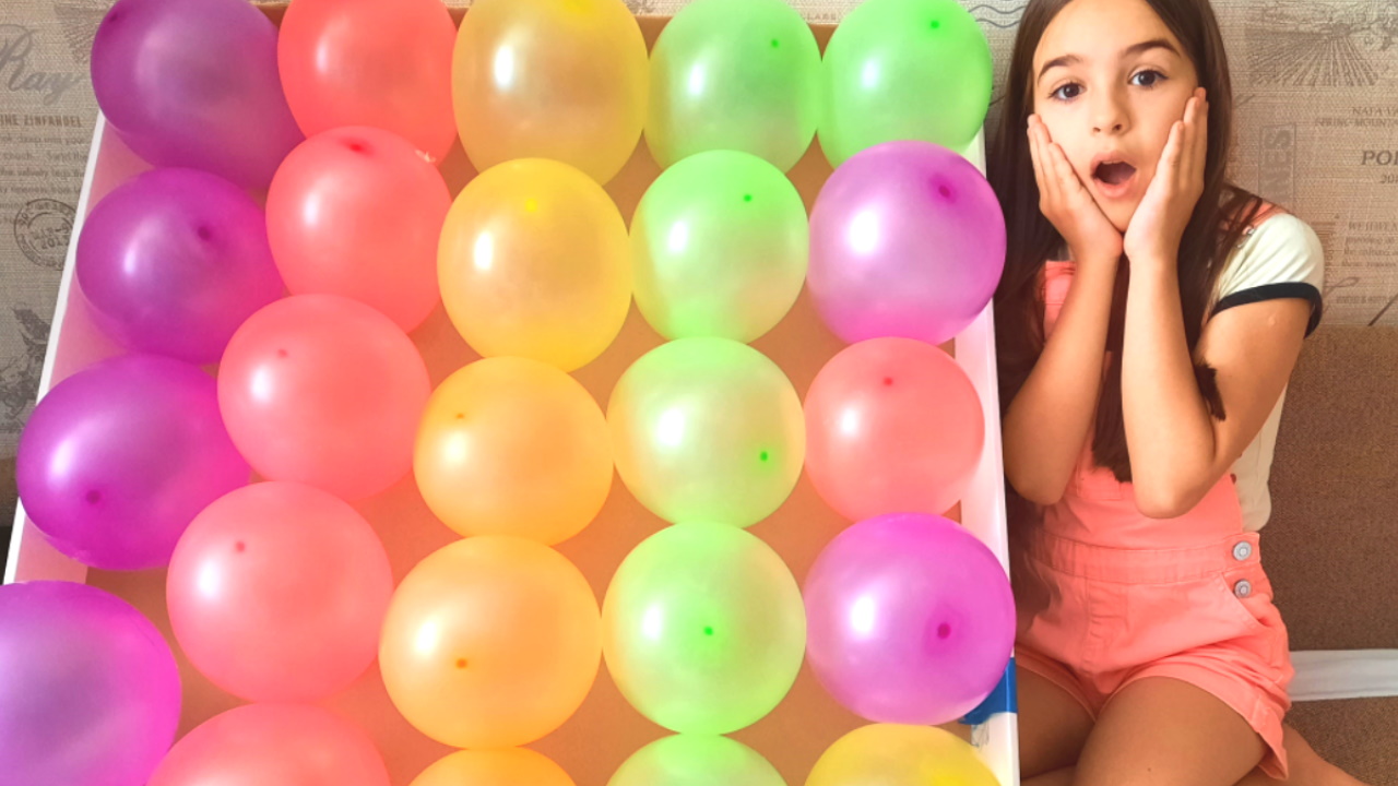 Lana and Timur play Pop It Challenge смотреть онлайн