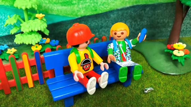 #МУЛЬТИКИ ДЛЯ ДЕТЕЙ С ИГРУШКАМИ - "ВРЕДИТЕЛИ" - ИСТОРИИ ДЛЯ ДЕТЕЙ C ПЛЕЙМОБИЛ смотреть онлайн