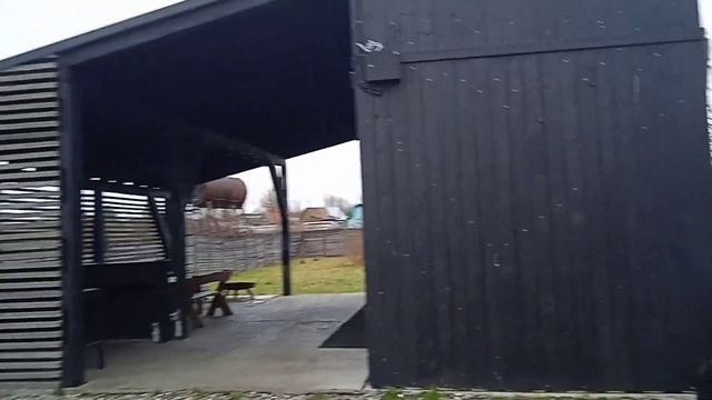Уехали на семейный отдых в Elka Haus смотреть онлайн