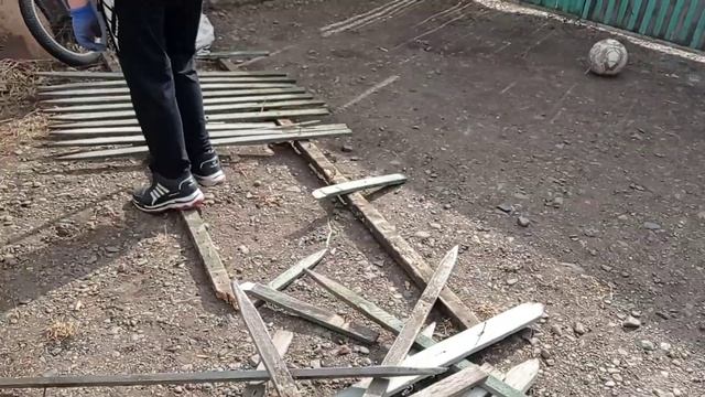 Сибирь/ Пикировка рассады/ запускаем летний водопровод/ чистый четверг, банька смотреть онлайн