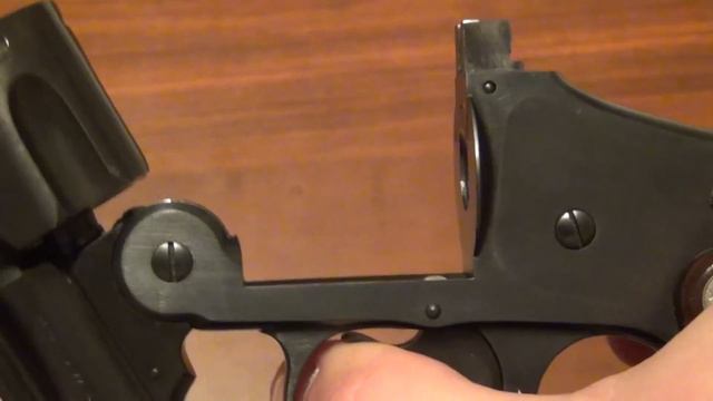 Smith & Wesson Safety Hammerless (New Departure) in .38S&W смотреть онлайн