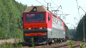2ЭС6-193 «Синара» с грузовым поездом