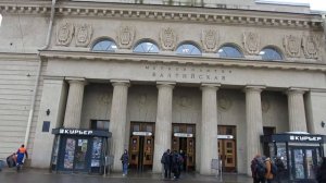 18.02.2022. Россия. Санкт-Петербург. Вход в станцию-метро Балтийская