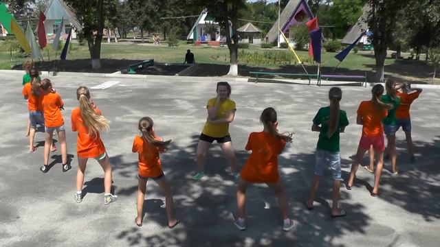 17 ФлешМоб PSY смотреть онлайн